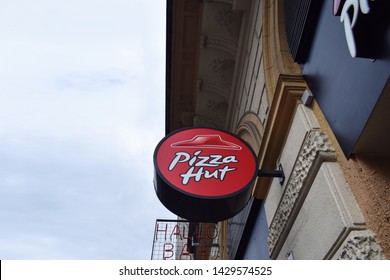 Pizza Hut Logo Images Stock Photos Vectors Shutterstock