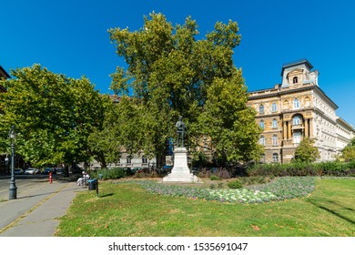 Budapest, Hungary - October 01, 2019: Andrassy Avenue (Hungarian: Andrássy út) Is A Boulevard In Budapest, Hungary, Dating Back To 1872. The Statue Of Balassi Balint In Park.