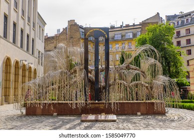 Budapest / Hungary - September 20 2019: Dohány Street Synagogue In Budapest, Center Of Neolog Judaism And The Largest Synagogue In Europe