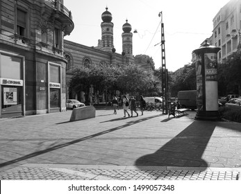 BUDAPEST, HUNGARY - September 25, 2018: Old Historic Buildings Of Budapest And The Dohány Street Synagogue, The Largest Synagogue In Europe And A Center Of Neolog Judaism.