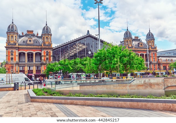 BUDAPEST,HUNGARY-MAY 04, 2016: Hungarian \
Budapest Western Railway Station, is one of the three main railway\
terminals in Budapest, people near stantion. Hungary.\

