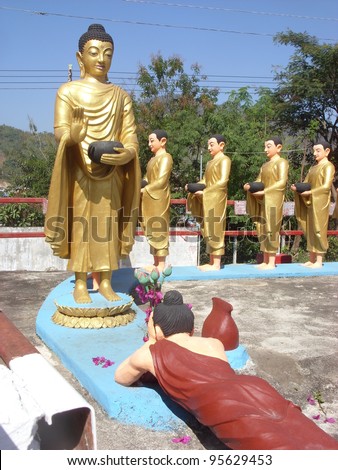 Buddha and devotees statues, Tachilek, Myanmar