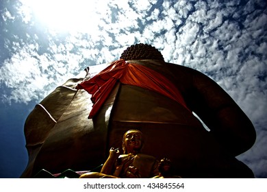 Buddha statue