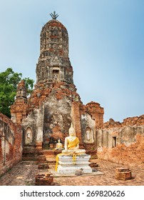 Buddha Statue In Wat Cherng Tha. Ayutthaya Historical Park. 