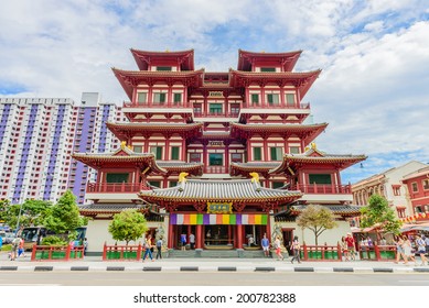 Buddha Tooth Relic Temple in China Town Singapore