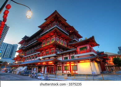 Buddha's Relic Tooth Temple In Singapore Chinatown