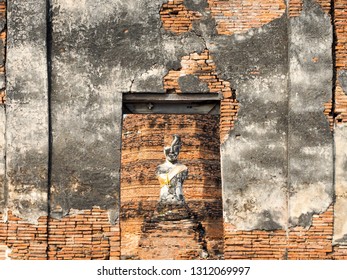 Buddhist Temple And Buddha Statue At Wat Rajapradit Satan Ayutthaya Thailand