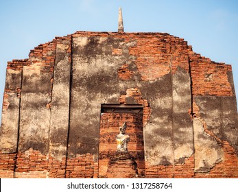 Buddhist Temple And Buddha Statue At Wat Rajapradit Satan Ayutthaya Thailand