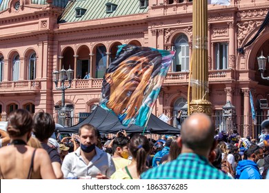 Buenos Aires, Argentina - 26 November, 2020:  People On The Day Of Farewell To Diego Maradona Near The Presidential Palace In Buenos Aires