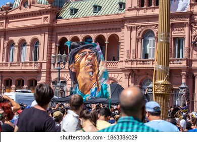 Buenos Aires, Argentina - 26 November, 2020:  People On The Day Of Farewell To Diego Maradona Near The Presidential Palace In Buenos Aires