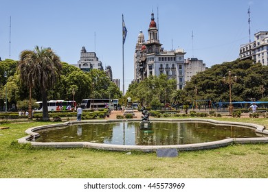 The Buenos Aires city square located in Plaza de Mayo and fountain