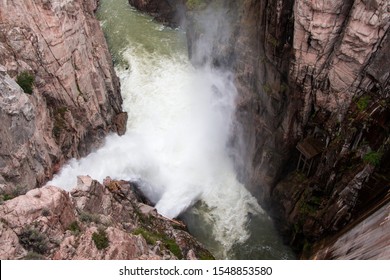 Buffalo Bill Dam, Wyoming, USA