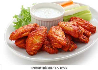 Buffalo Chicken Wings With Blue Cheese Dip