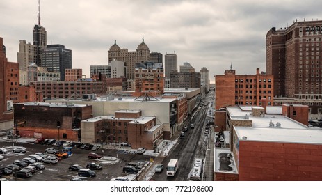 BUFFALO, NEW YORK - DEC 8, 2017: Downtown Buffalo, New York, Looking Down Franklin Street From West Huron Street During Early Winter Snow.