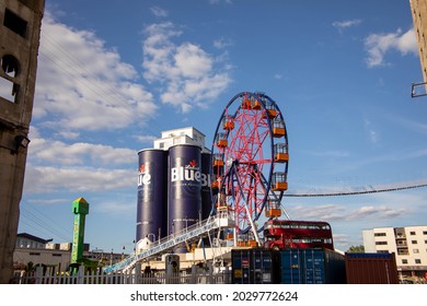 Buffalo, New York, USA - August 15, 2021 :  Exterior Of Buffalo Riverworks Amusement Park Rides Against Blue Skies.