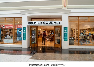 Buffalo, New York, USA - July 23, 2022: A Premier Gourmet Store In A Shopping Mall. Premier Gourmet Is A Purveyor Of Gift Baskets, Coffee, Housewares, Fine Foods, Beer, Buffalo Gifts. 