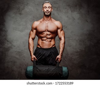 Buffed Strong Man Practicing Functional Training Stock Photo 1722553189 ...