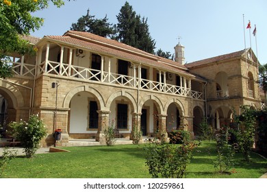 Building With Balcony In Lefkosha, North Cyprus