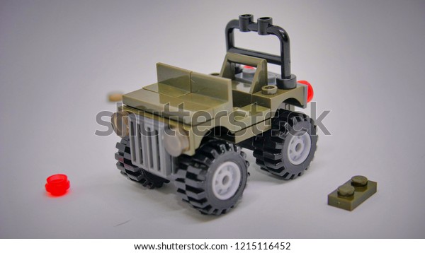 its a building block called nanoblock with small size\
of car