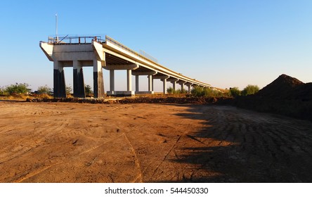 Building a bridge over a railroad