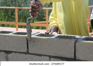 Building A Cement Block Wall For A House