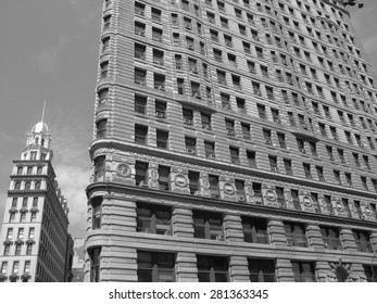 Building in the Flatiron district of New York City - Powered by Shutterstock