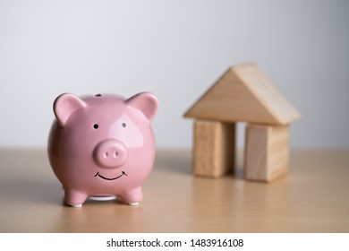 
Building house and piggy bank