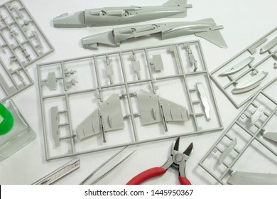 BUILDING A PLASTIC SCALE MODEL