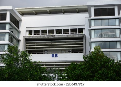 Bulaksumur, Yogyakarta Indonesia – October 25 2021: The Quiet Atmosphere Of The Campus Of The Faculty Of Social And Political Sciences, UGM During The Covid 19 Pandemic. Fisipol UGM, San Siro, Sepi.