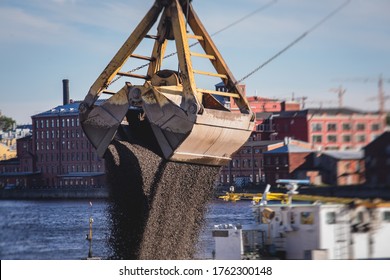 1,677 Bulk material handling Images, Stock Photos & Vectors | Shutterstock