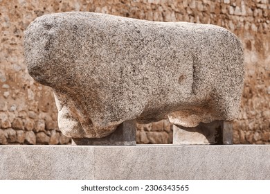 Escultura de piedra de granito toro. Edad de bronce de hierro. Toro, Zamora. España