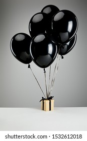 racimo globos negros con