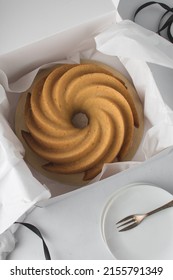 Bundt Cake In A White Bakery Box