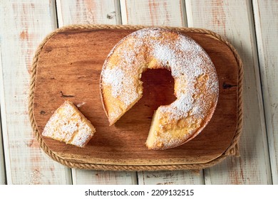 Bundt Orange Cake With Icing Sugar