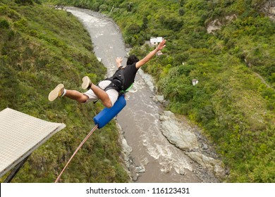 Bungee Jump Sequence In Banos De Agua Santa Ecuador San Francisco Bridge