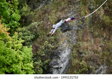 Bungee jumping Kawarau Bridge