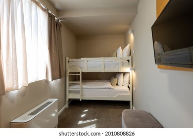 Bunk Beds In Small Bedroom