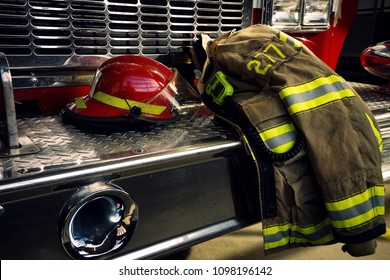 186 Dogs in fire fighter uniform Images, Stock Photos & Vectors ...