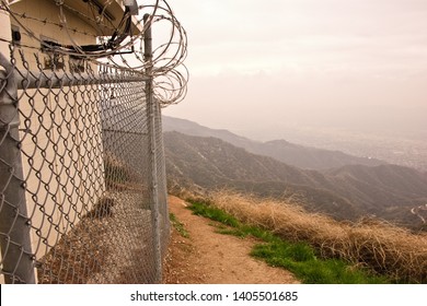 BURBANK, CALIFORNIA / USA - FEBRUARY 25 2004: Views From The Top Of Wildwood Canyon Park In The Verdugo Mountains Overlooking Burbank, Glendale And Downtown Los Angeles Skyline.