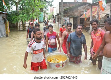 Burdwan Town, Purba Bardhaman District, West Bengal (India) - 31.07.2021: Several areas of Burdwan town have been inundated by heavy rains and Banka rivulet water.
