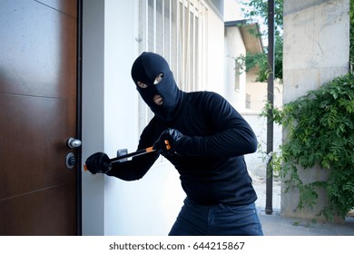 Imagenes Fotos De Stock Y Vectores Sobre Burglars Door Silhouette