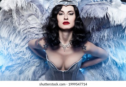 Burlesque Diva Performing Burlesque Show Act