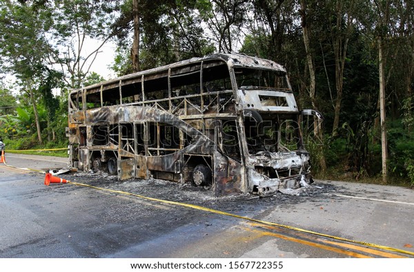 Burning bus closes ,\
Thai bus burning case .