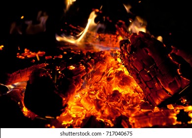 Burning Log Fire Stock Photo 717040675 | Shutterstock