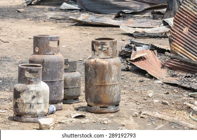 Burnt Liquid Petroleum Gas Cylinders Fire Stock Photo 289192793 ...