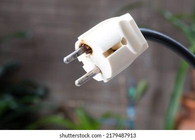 Burnt Plug, Poor Quality Product.