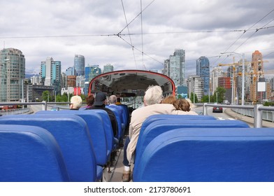 Bus With Tourists Moves. Vancouver. Canada.