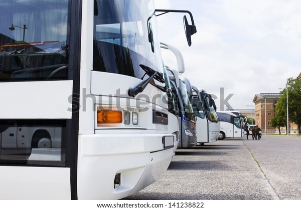 buses\
parking