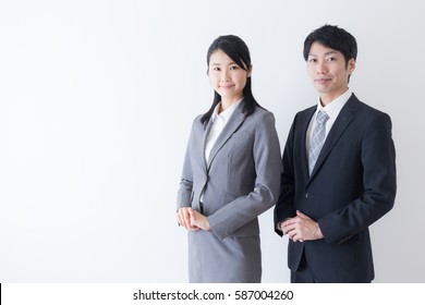 営業マン 笑顔 日本人 の写真素材 画像 写真 Shutterstock