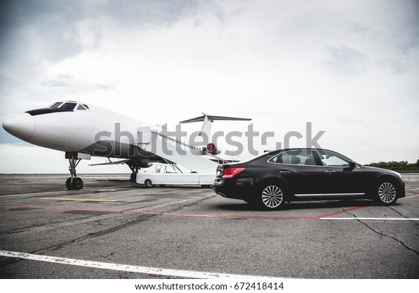 Business class service at the airport. Business\
class transfer. Airport\
shuttle